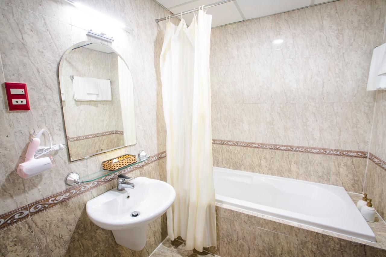 Thanh Thu Hotel Hô Chi Minh-Ville Extérieur photo